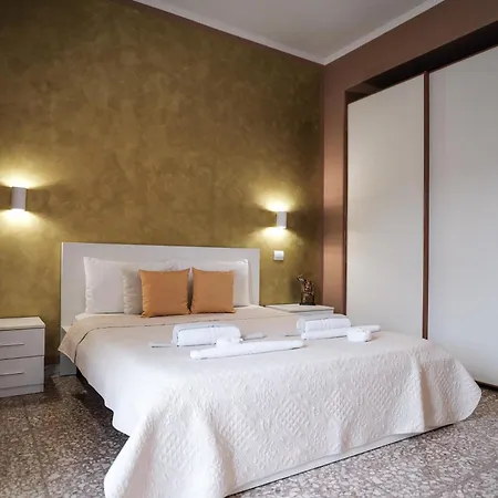 아파트 Holidays House Marconi *