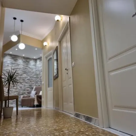 Апартаменты Holidays House Marconi