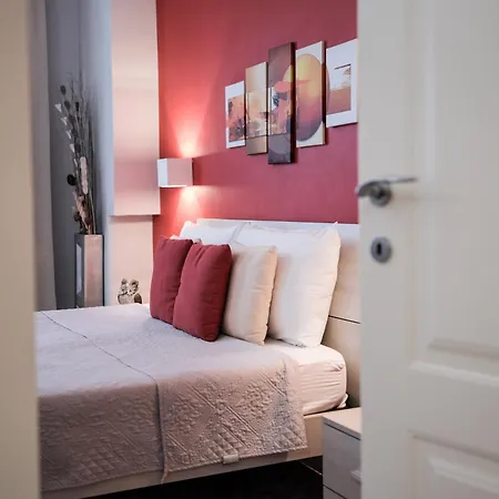Holidays House Marconi Апартаменты *